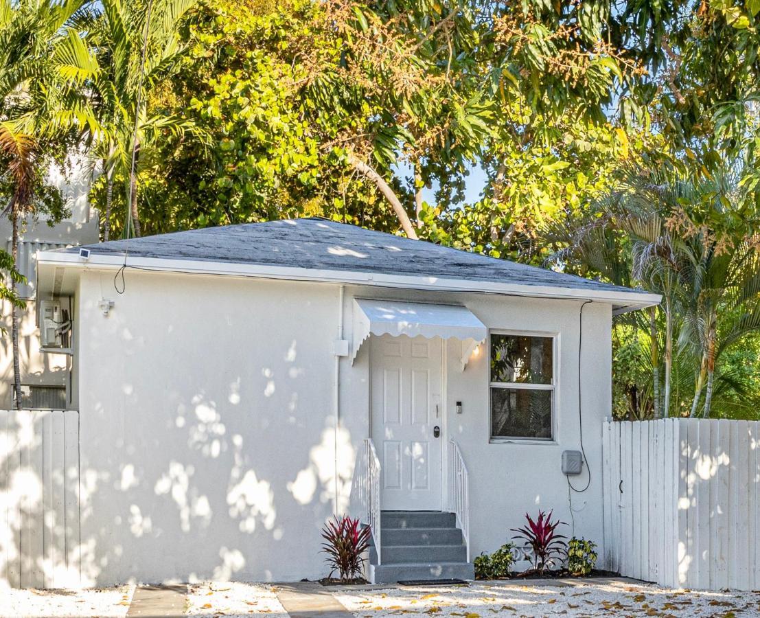 Beautiful Casita With King Bed And Private Patio Close To Calle 8, Mia Airport, Coral Gables Miami Eksteriør bilde