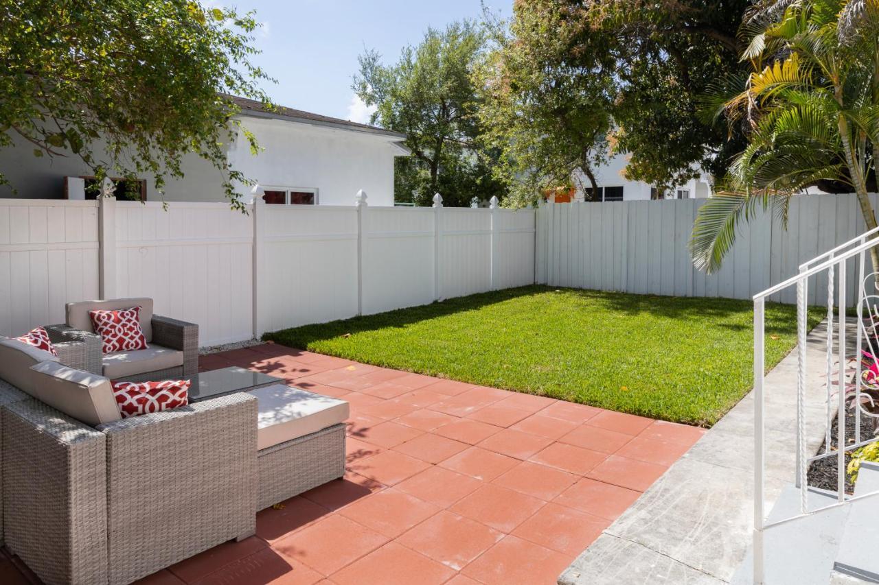 Beautiful Casita With King Bed And Private Patio Close To Calle 8, Mia Airport, Coral Gables Miami Eksteriør bilde