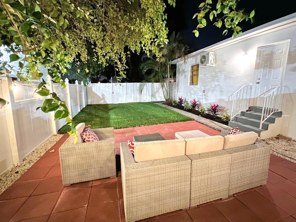 Beautiful Casita With King Bed And Private Patio Close To Calle 8, Mia Airport, Coral Gables Miami Eksteriør bilde
